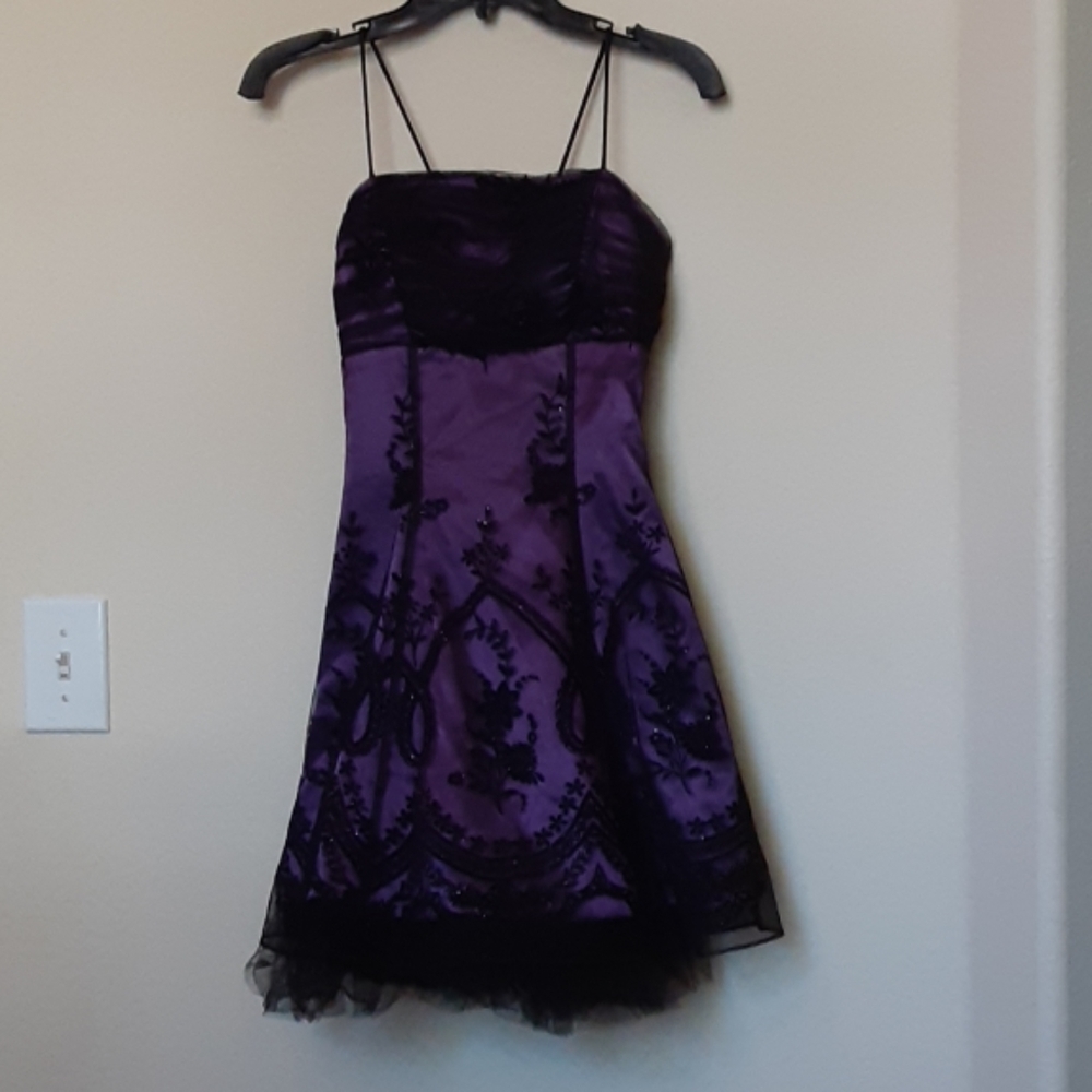 Homecoming dress. Never worn.